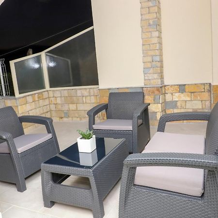 Guesthouse Kazazi Μπεράτ Εξωτερικό φωτογραφία