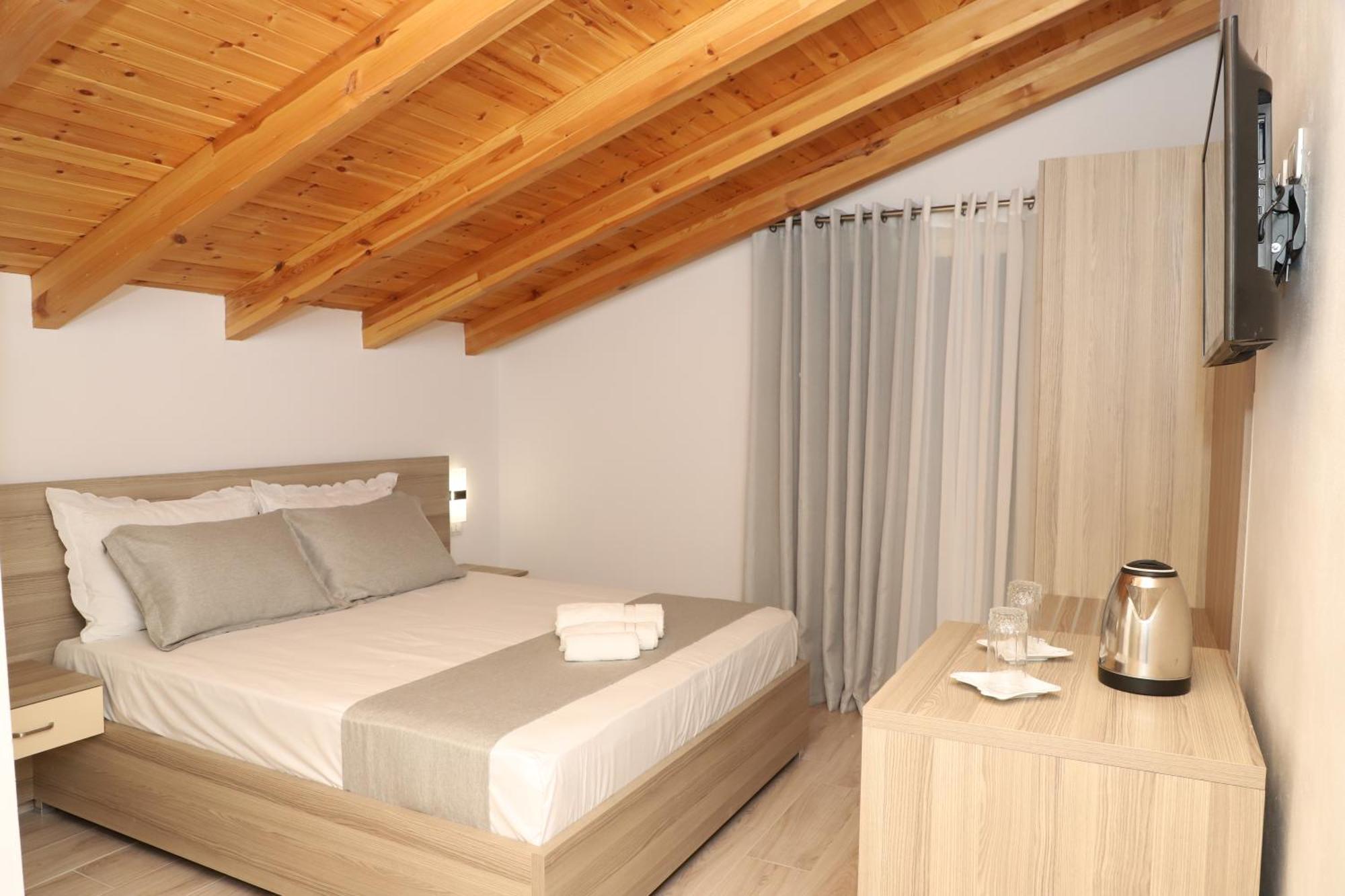 Guesthouse Kazazi Μπεράτ Εξωτερικό φωτογραφία