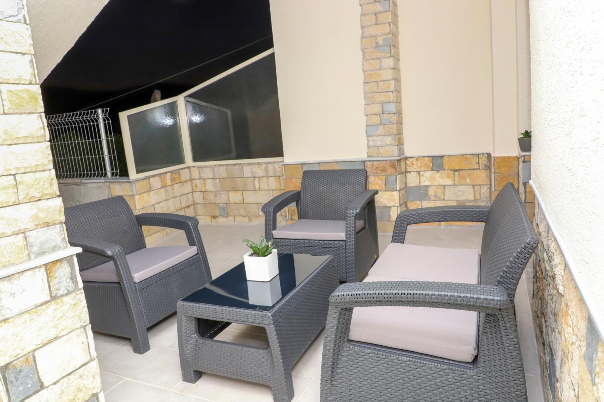 Guesthouse Kazazi Μπεράτ Εξωτερικό φωτογραφία