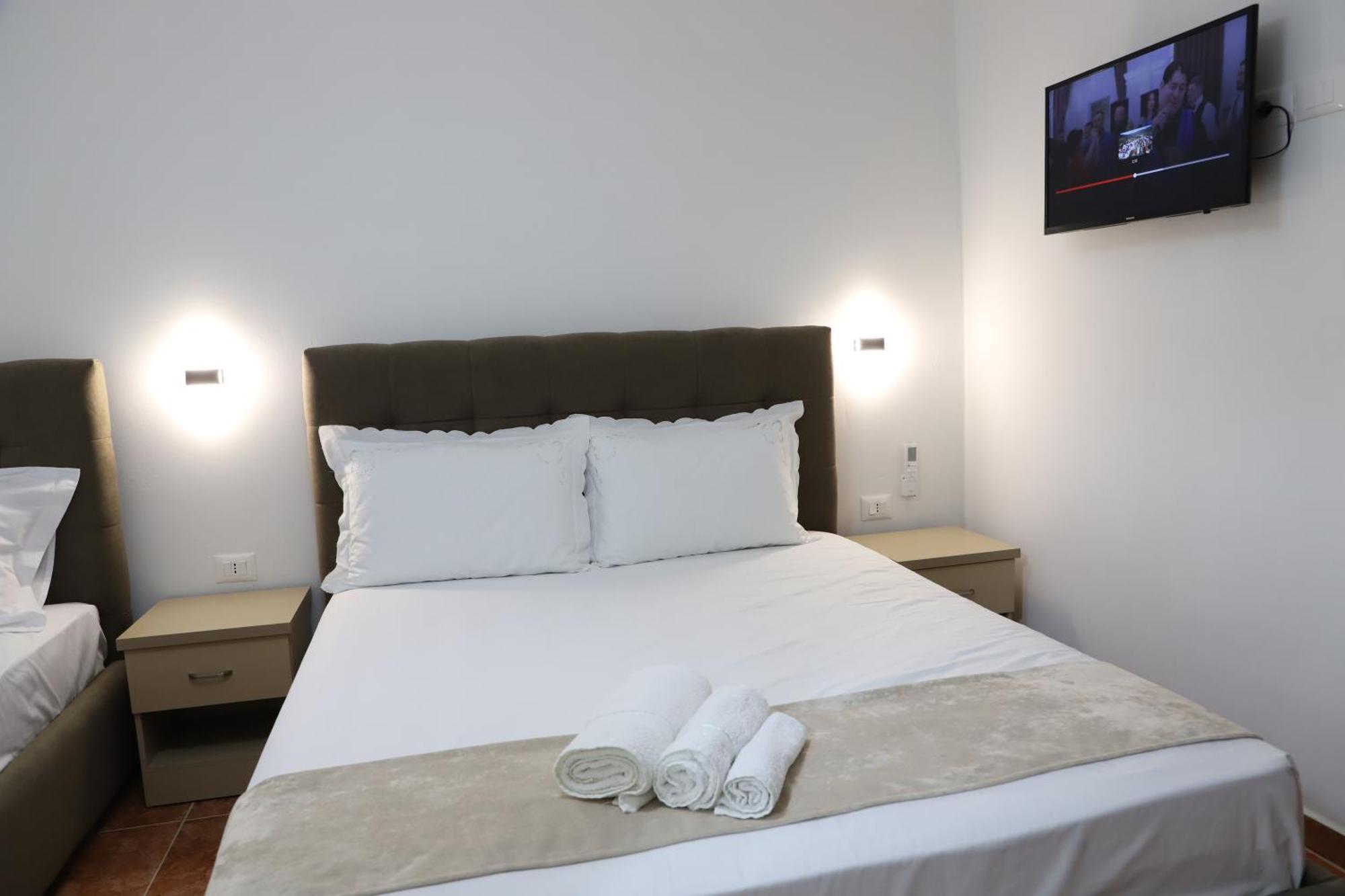Guesthouse Kazazi Μπεράτ Εξωτερικό φωτογραφία