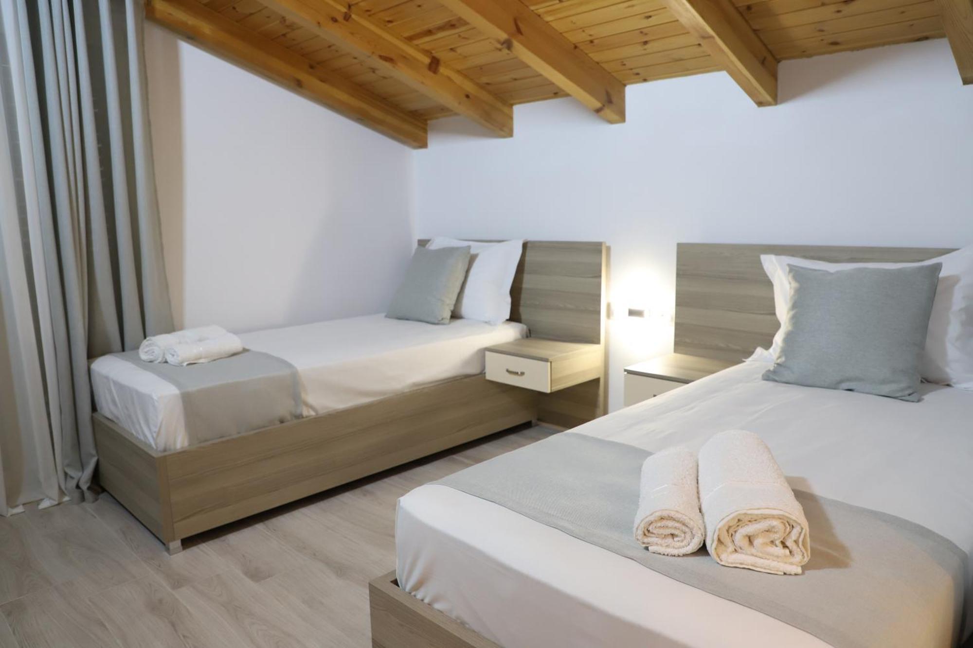 Guesthouse Kazazi Μπεράτ Εξωτερικό φωτογραφία